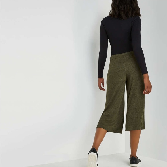 NWT Joe Fresh Womens Hacci Culottes in Khaki Green - Picture 2 of 4